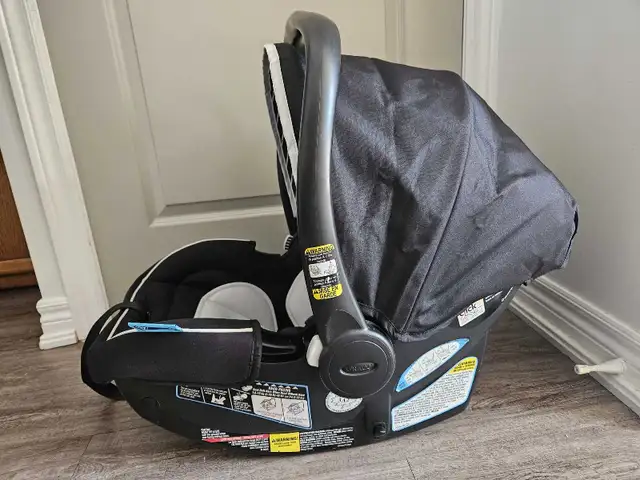 Baby Car Seat in Strollers, Carriers & Car Seats in Markham / York Region - Image 4