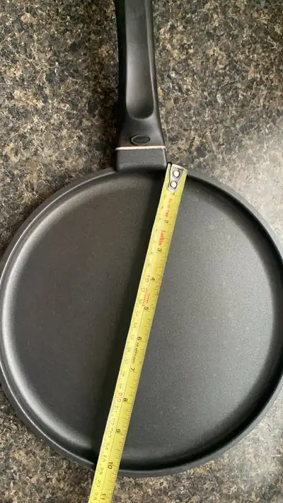 2 Flat Pans : 12 inch Roch & Guss and 10 inch StarFrit, View more