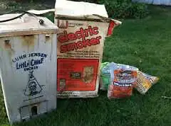 SMOKERs in BBQs & Outdoor Cooking in Kamloops - Image 2