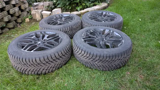 Nokian Hakkapeliitta 10 SUV winter tires on rims – 225/55R18 in Tires & Rims in City of Montréal - Image 3