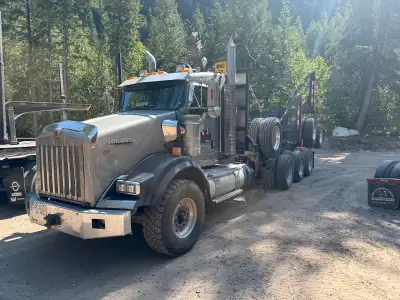 Kenworth T800 Tri Drive Eatons 20K Front 69krears Double Frame Lots of Money spent$$$ 18 Spd - (New...