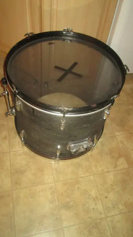 Pearl 22'x18'  Bass drum in Drums & Percussion in St. Catharines - Image 3