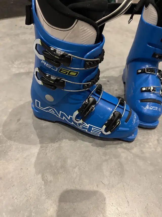 Junior ski boots 24.564573398417283121