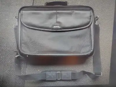 Sac pour ordinateur portable ou documents, View more