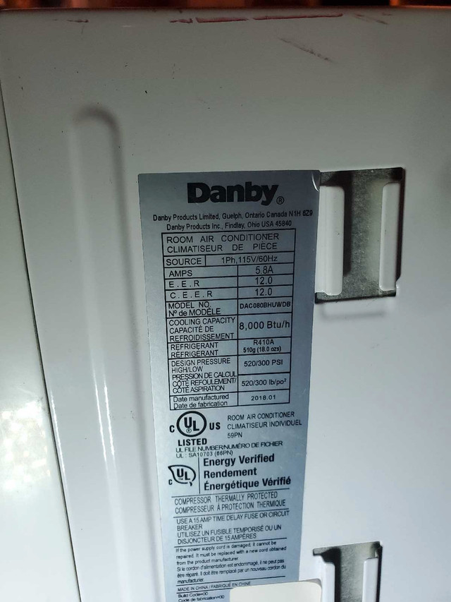 Climatiseur pour fenêtre de marque Danby neuf jamais utilisé  dans Chauffages et humidificateurs  à Ville de Montréal