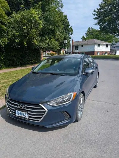2017 Hyundai Elantra GLS Automatic transmission FWD Normal, ECO and Sport mode 190,000 km Alloy whee...
