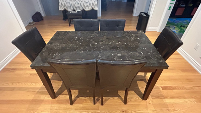Dining Table Black Granite Top for 6 in Dining Tables & Sets in Markham / York Region