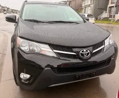 I'm selling my very clean 2014 Toyota Rav4 Limited AWD with 150,000 kilometers; it's in excellent co...