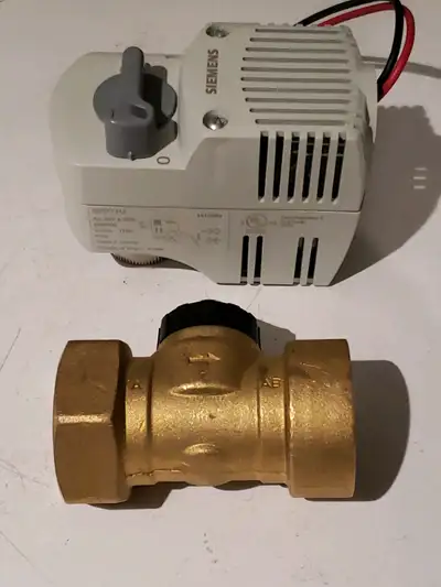 NEW Siemens 599 series zone valve and actuator, View more