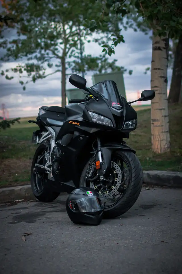 2007 Honda Cbr 600rr in Sport Bikes in Edmonton - Image 3