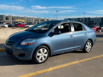 Toyota Yaris 2008 Très bon état et bas kilométrage. Un seul propriétaire depuis l’acquisition en 200...