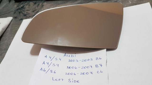 Miroir rétroviseur côté  gauche pour  Audi A4 2003 -2007 dans Pièces de carrosserie  à Laval/Rive Nord