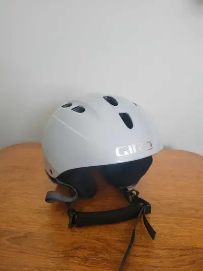 Ski Snowboard Helmet Size small 53.5 - 55.5 cm $65