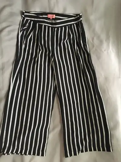 Capri pants, View more