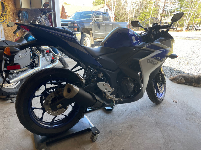 2015 Yamaha R3 for sale in Sport Bikes in Sault Ste. Marie - Image 2