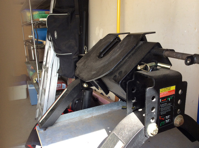 5th wheel hitch in RV & Camper Parts & Accessories in Edmonton - Image 3
