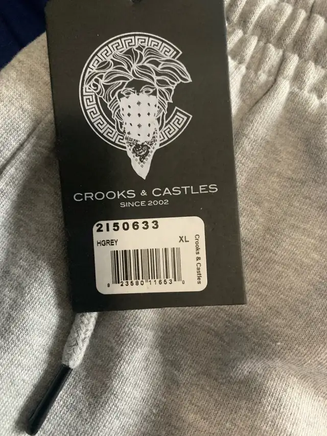 CROOKS AND CASTLES SWEATPANTS  in Men's in Mississauga / Peel Region - Image 4