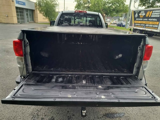 2012 Toyota Tundra Regular Cab | 5.7L V8| 4x4 | 8" Bed — photo 5