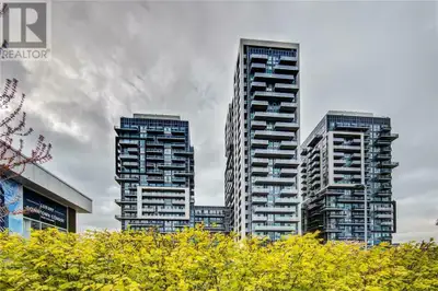 FULLY FURNISHED TWO BEDROOMS CODO RIGHT AT BURLINGTON GO STATION WITH TWO FULL WASHROOMS UNDER GROUN...