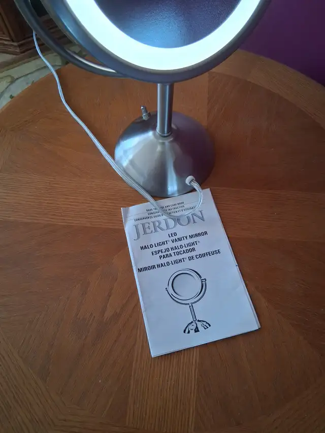 JERDON Led Halo-Light Vanity Mirror in Home Décor & Accents in Ottawa - Image 5