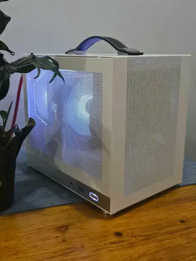 RTX 4070 SUPER ITX Gaming PC, View more