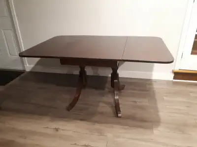 Table pliante – Folding Table, View more