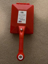 Handheld carpet cleaning sweeper