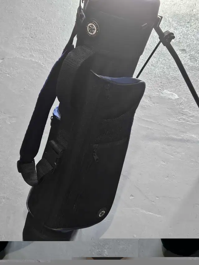 28" Pro Select Golf Junior Carry Sunday with Bag Stand Strap in Golf in St. Catharines - Image 8