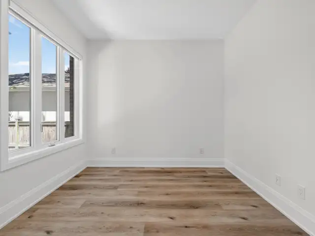 2 Bed, 2 Bath Apartment - 28 Norcross Road, Unit 3 in Long Term Rentals in City of Toronto - Image 11