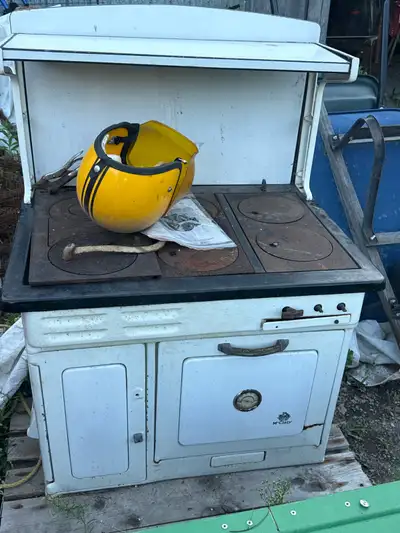 McClary Cook Stove, View more