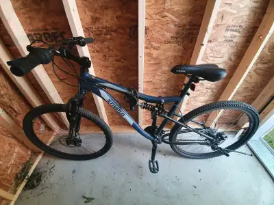Vélo tout terrain Stratus 27.5po, View more
