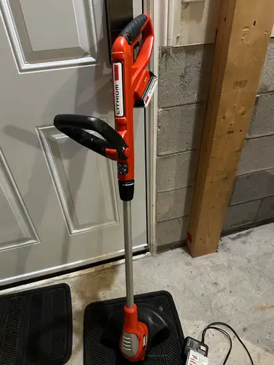20v Black Decker Weedeater - 2 batteries cordless & charger , View more