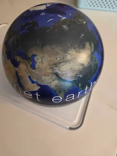 BBC Planet Earth Limited Edition Blu-ray Globe, View more