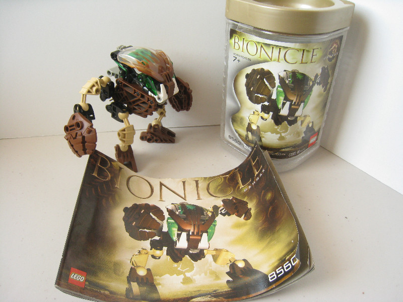 LEGO Bionicle Set - Pahrak 8560 | Toys & Games | Guelph | Kijiji