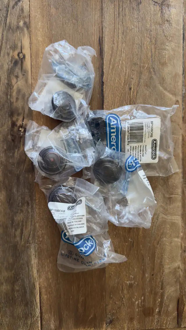 Amerock Cabinet Knobs BP15860RB in Hardware, Nails & Screws in Ottawa - Image 2