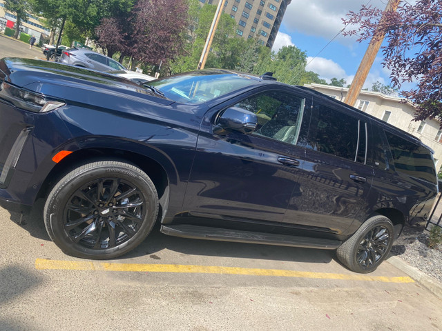 2021 Cadillac Escalade ESV Luxury in Cars & Trucks in Edmonton