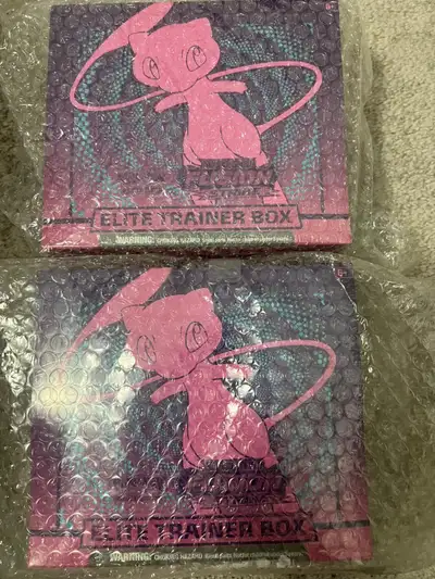 SEALED Pokémon TCG: Sword & Shield Fusion Strike ETB, View more