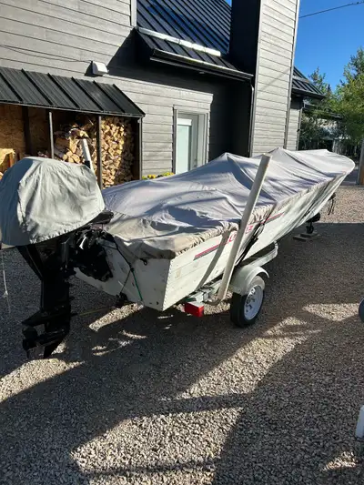 16 ft Lowe aluminum boat. 2023 mercury 30hp 4- stroke with electric tilt and electric start. Warrant...
