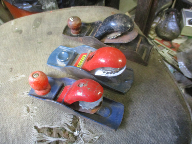 OLD VINTAGE 1960s STANLEY CABINET PLANE TOOLS $15. EA. CARPENTRY in Hand Tools in Winnipeg - Image 2