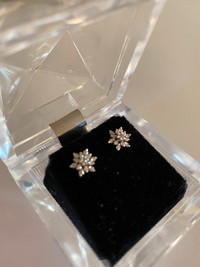 Genuine Diamond Earrings 1/2 carat Cluster 14kt White Gold
