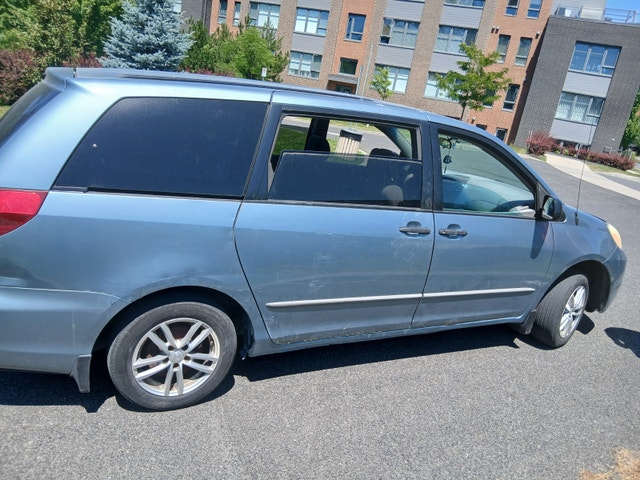 TOYOTA SIENNA FAIT INSPECTER L AVANT ACHAT — photo 4