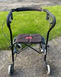 Nexus walker with wheels