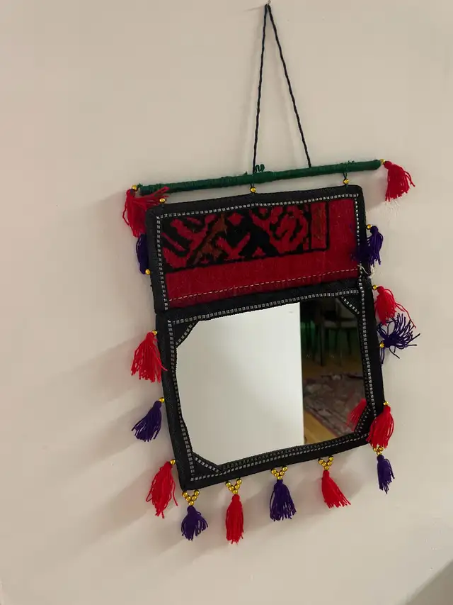 Wall Hanging Mirror593258797126144001
