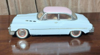 Vintage année 50 Buick tin friction, avec boite originale $ 80