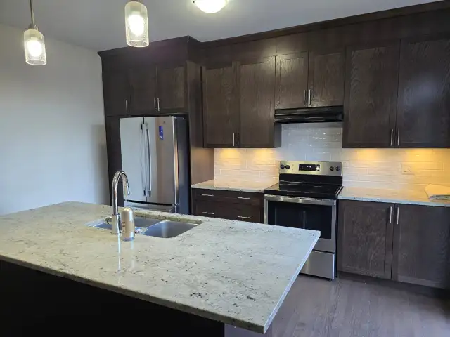 ✨ All-Inclusive & Furnished Rooms — Barrhaven (The Ridge)** in Room Rentals & Roommates in Ottawa - Image 6