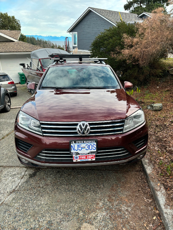 2017 VW Toureag in Cars & Trucks in Nanaimo