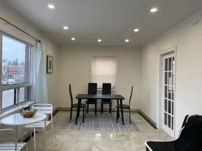 Looking for roommate / entire apartment Port Credit Mississauga
