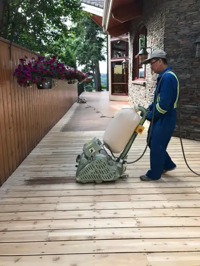 Le's Hardwood Flooring Specialist - Installation, Sanding, Refinishing, Hardwood, Stain. Install lam...