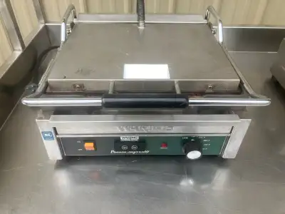 Used electric Charbroiler Grills . Searbox Basically a George foreman on steroids. Weighs about 60 l...
