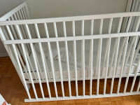 Baby crib and mattress (convert to 2 different heights)